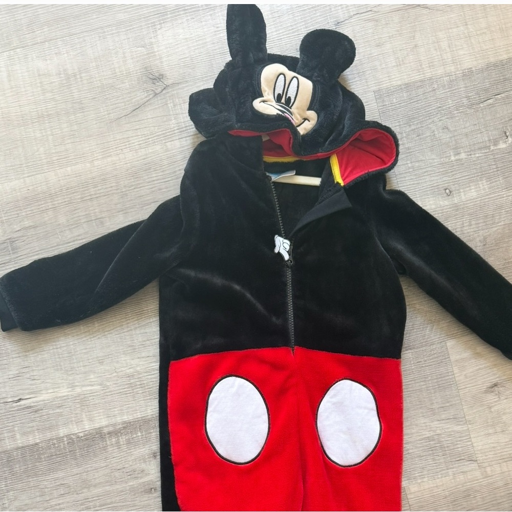Disney Mickey Black‎ and Red Outfit
